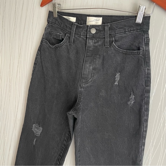 Women's High-Rise Vintage Straight Jeans - Universal Thread Black 2/26 - Picture 6 of 11